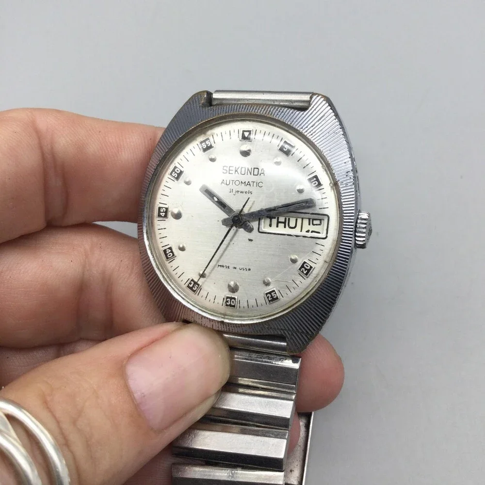 Vintage Sekonda USSR Automatic 31 Jewels Mens Watch 37mm Silver Day Date 7.5